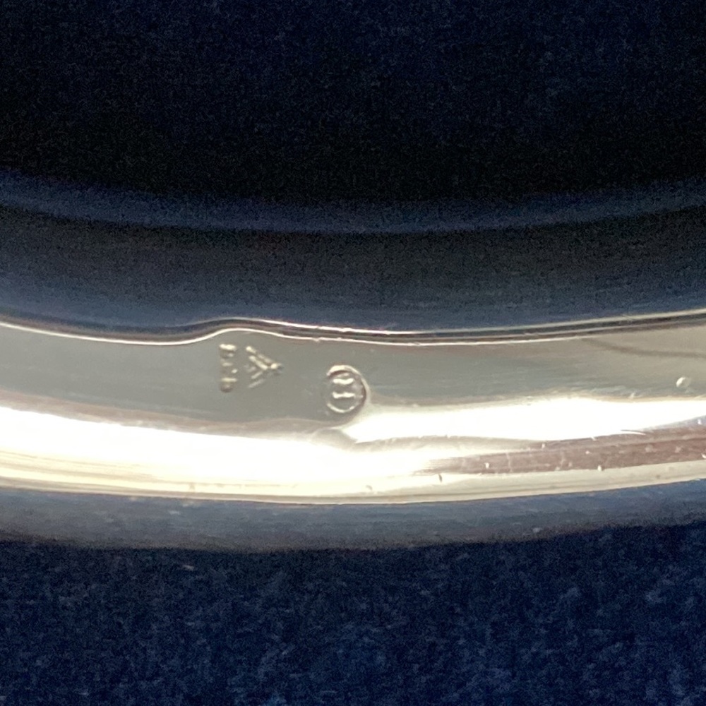 Silpada Sterling hammered round bracelet - Picture 9 of 11